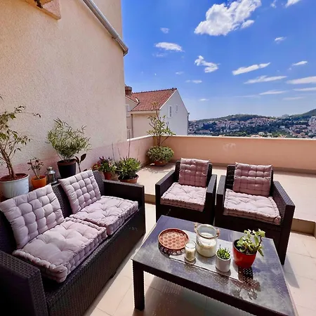Apartment Lana - Two Bedroom With Terrace And Sea View Dubrovnik