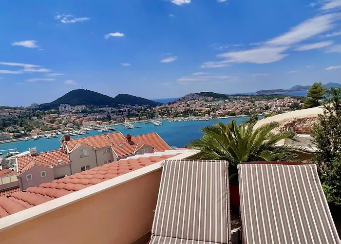 Appartement Lana - Two Bedroom With Terrace And Sea View *