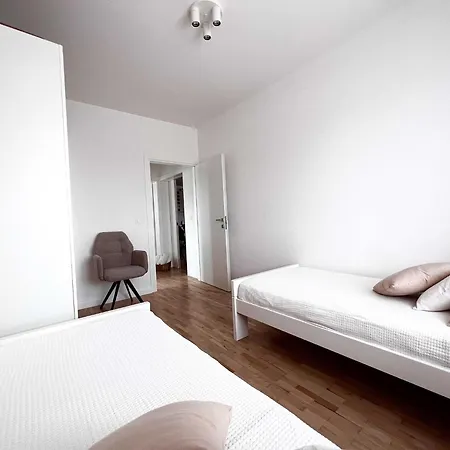 Lana - Two Bedroom With Terrace And Sea View