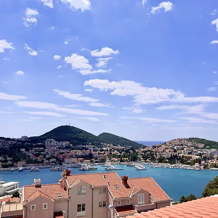 Lana - Two Bedroom With Terrace And Sea View شقة دوبروفينك